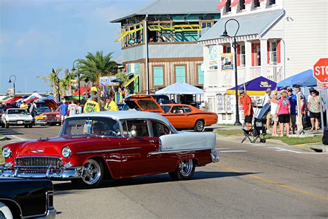 Cruisin the coast - A group for all people who love Cruisin' the Coast! UNOFFICIAL PAGE THAT IS NOT ASSOCIATED WITH Cruisin' The Coast. This page is for people to talk about...
